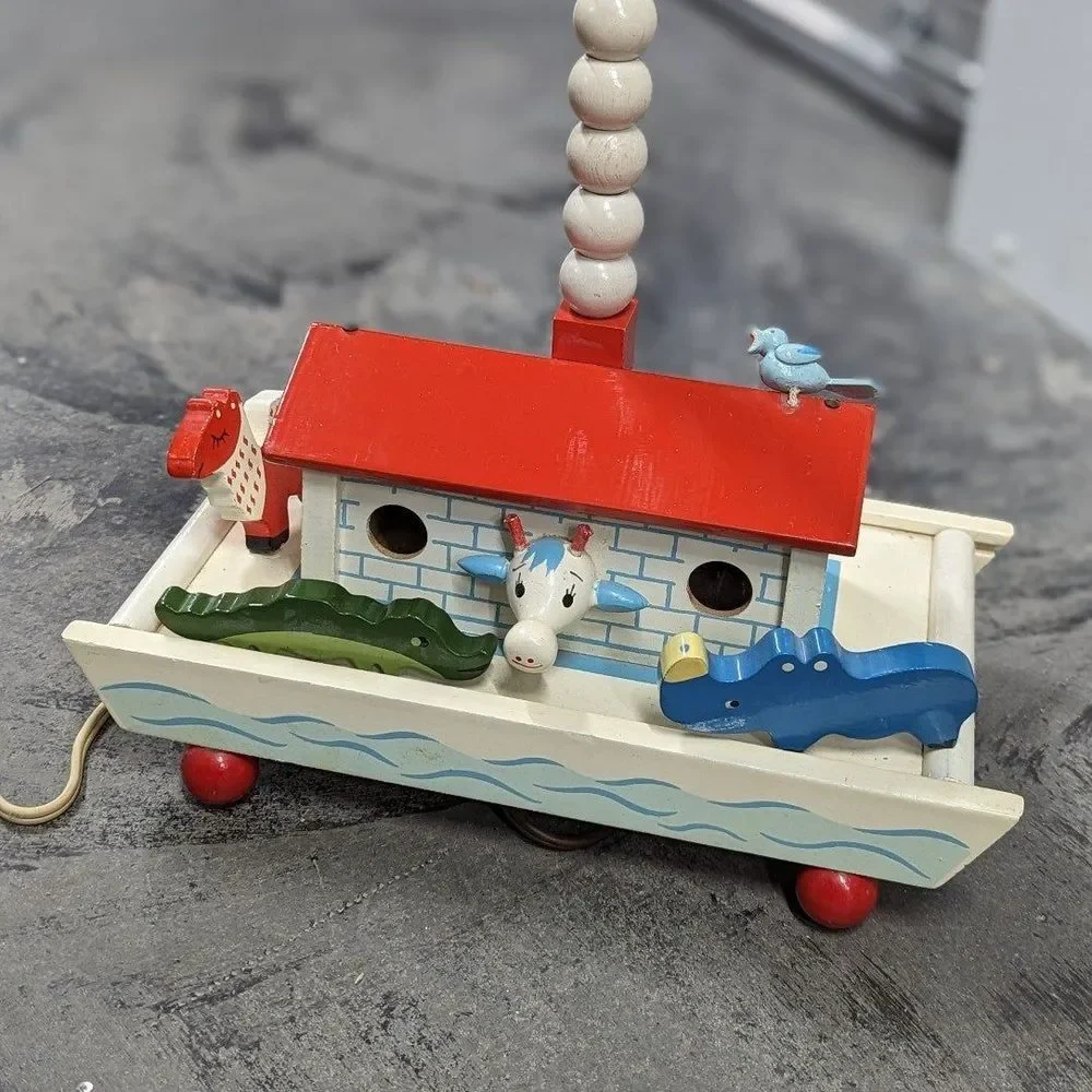 Vintage Children's Wooden Animal Boat Lamp w Three‎ Light Settings